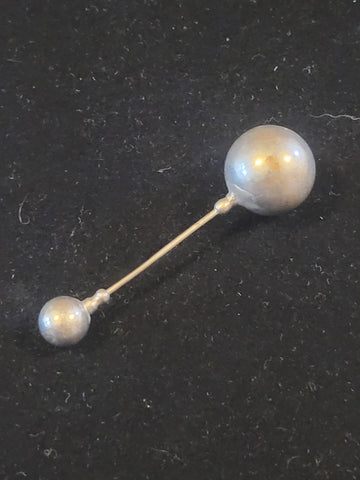 20's grey pearl hat pin