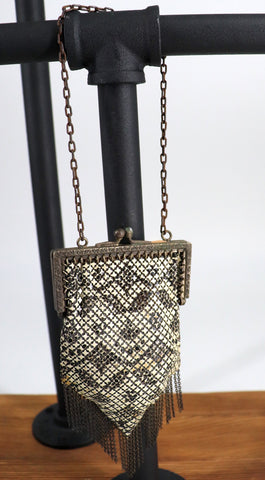 Small flapper purse